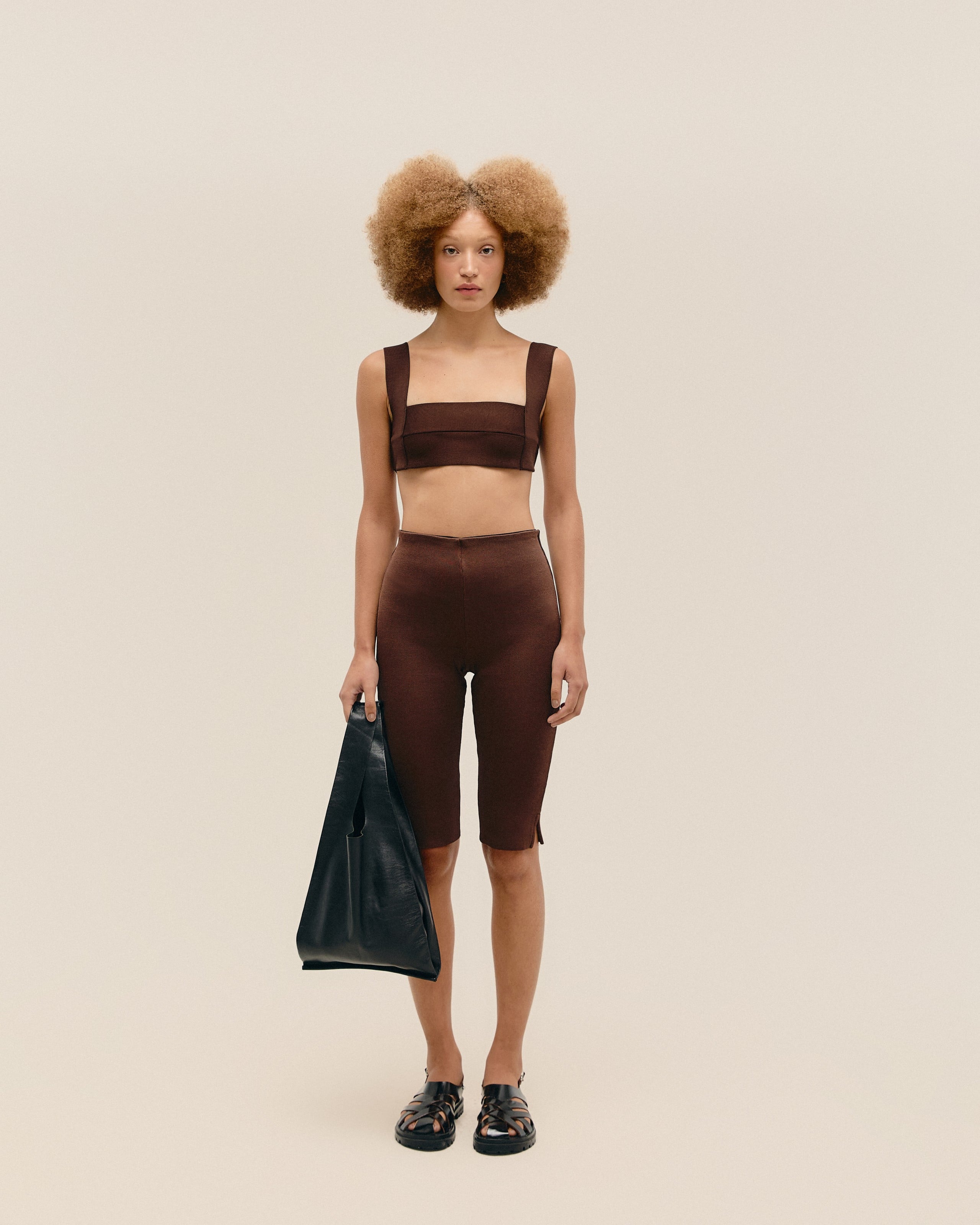 Bermuda Livia Tricot Marrom Brauna