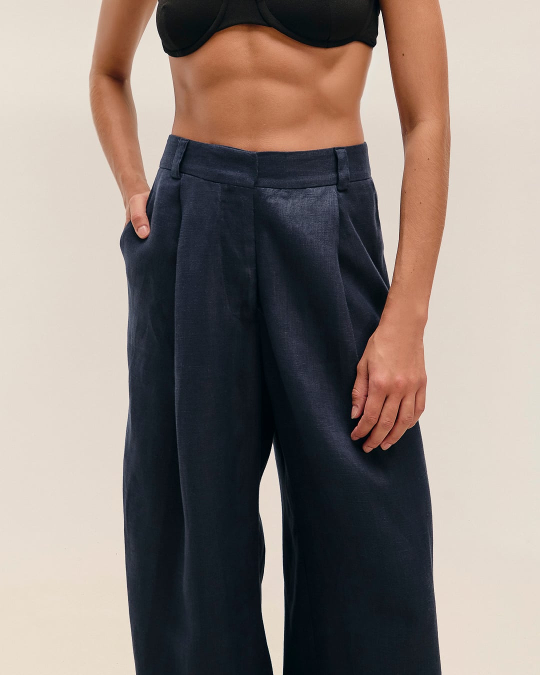 Calça Larissa Linho Marinho Classico