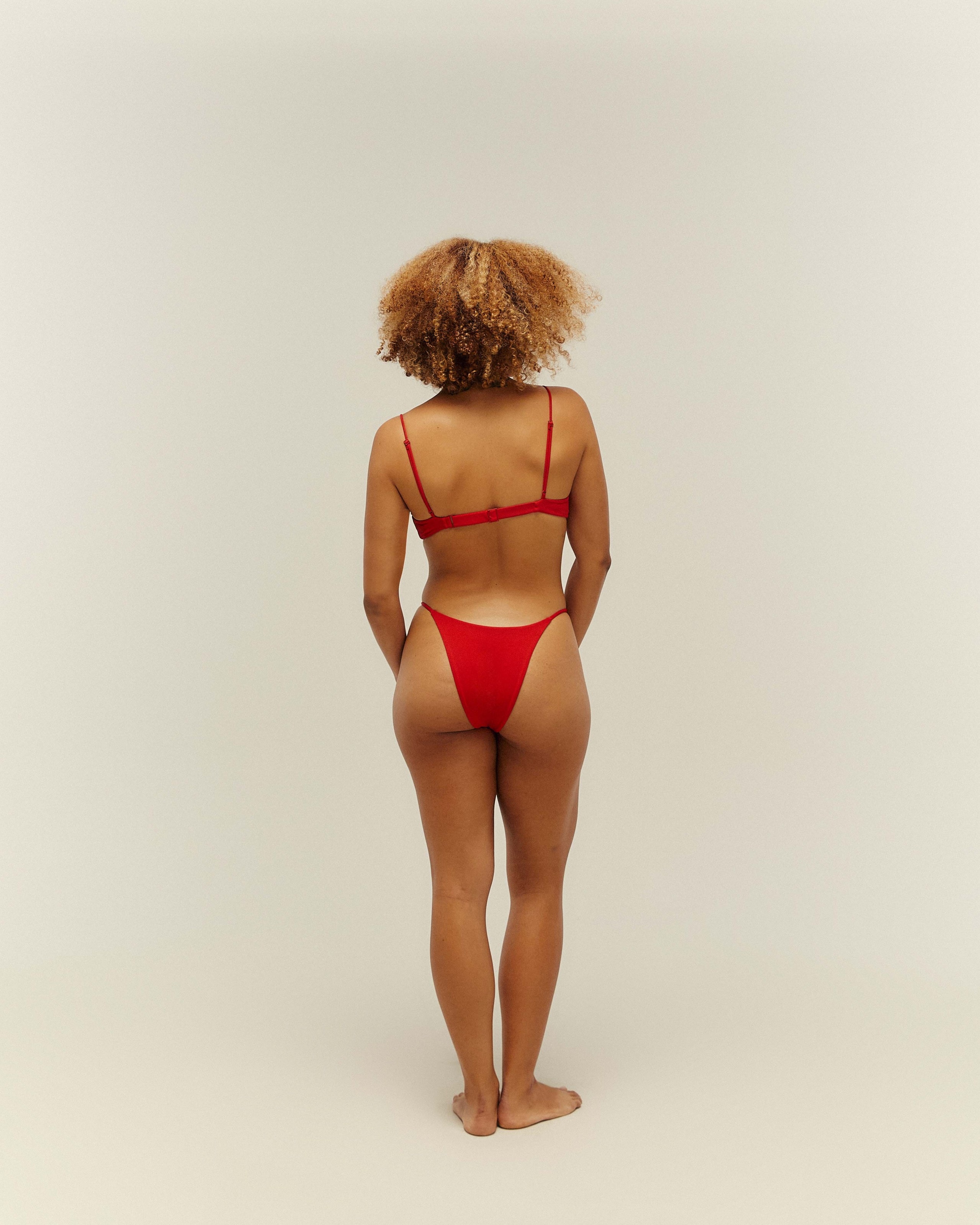 Calcinha Clara Vermelho Desvio