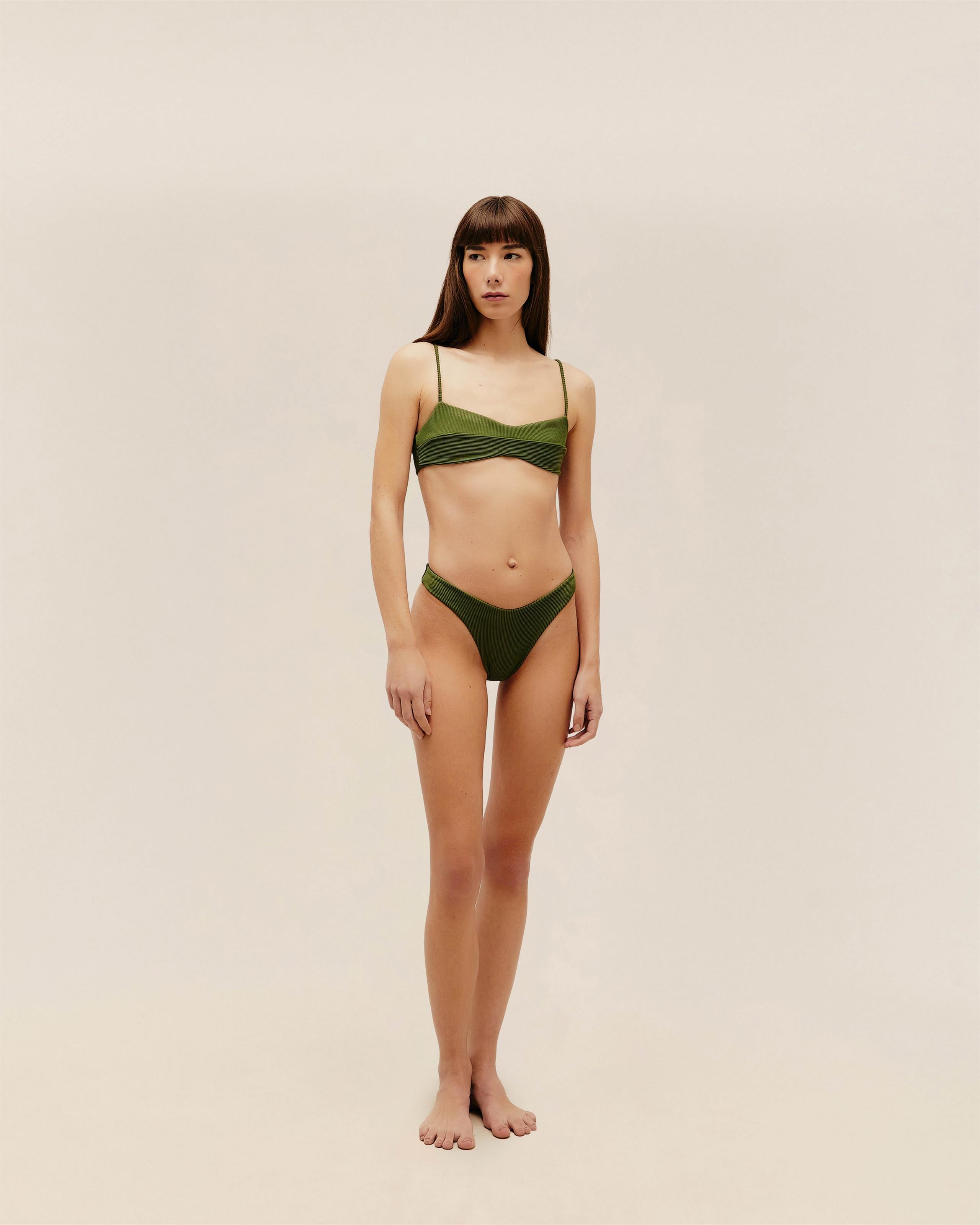 Calcinha Leila Nervura Verde Oliva