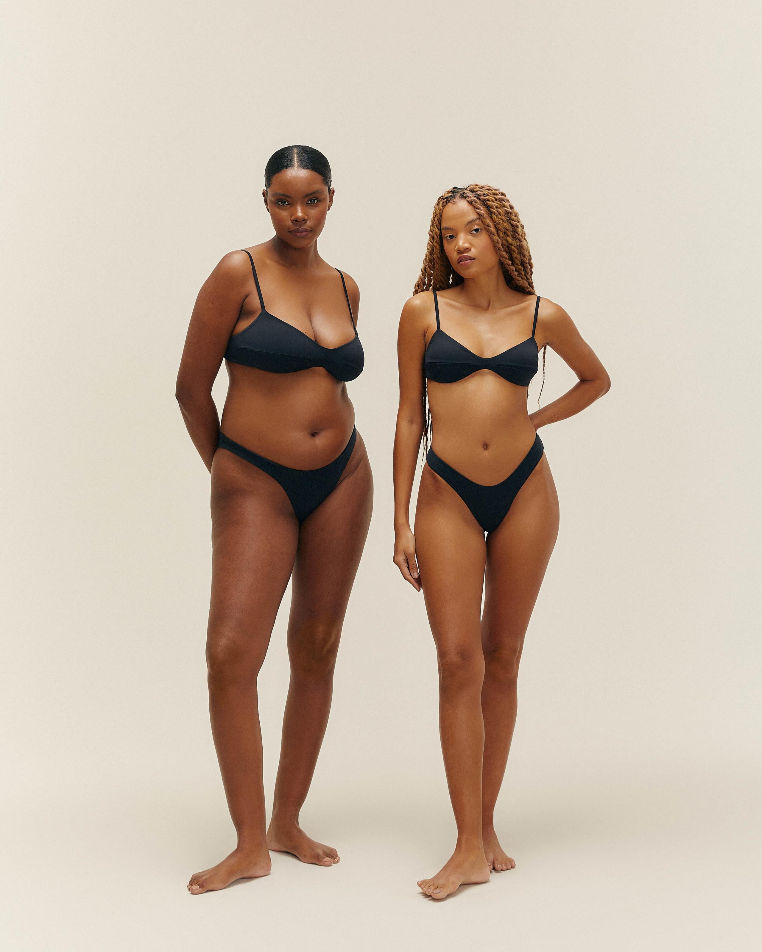 Calcinha Leila Preto