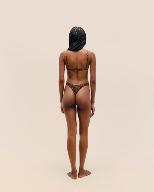 ONÇA NOIR