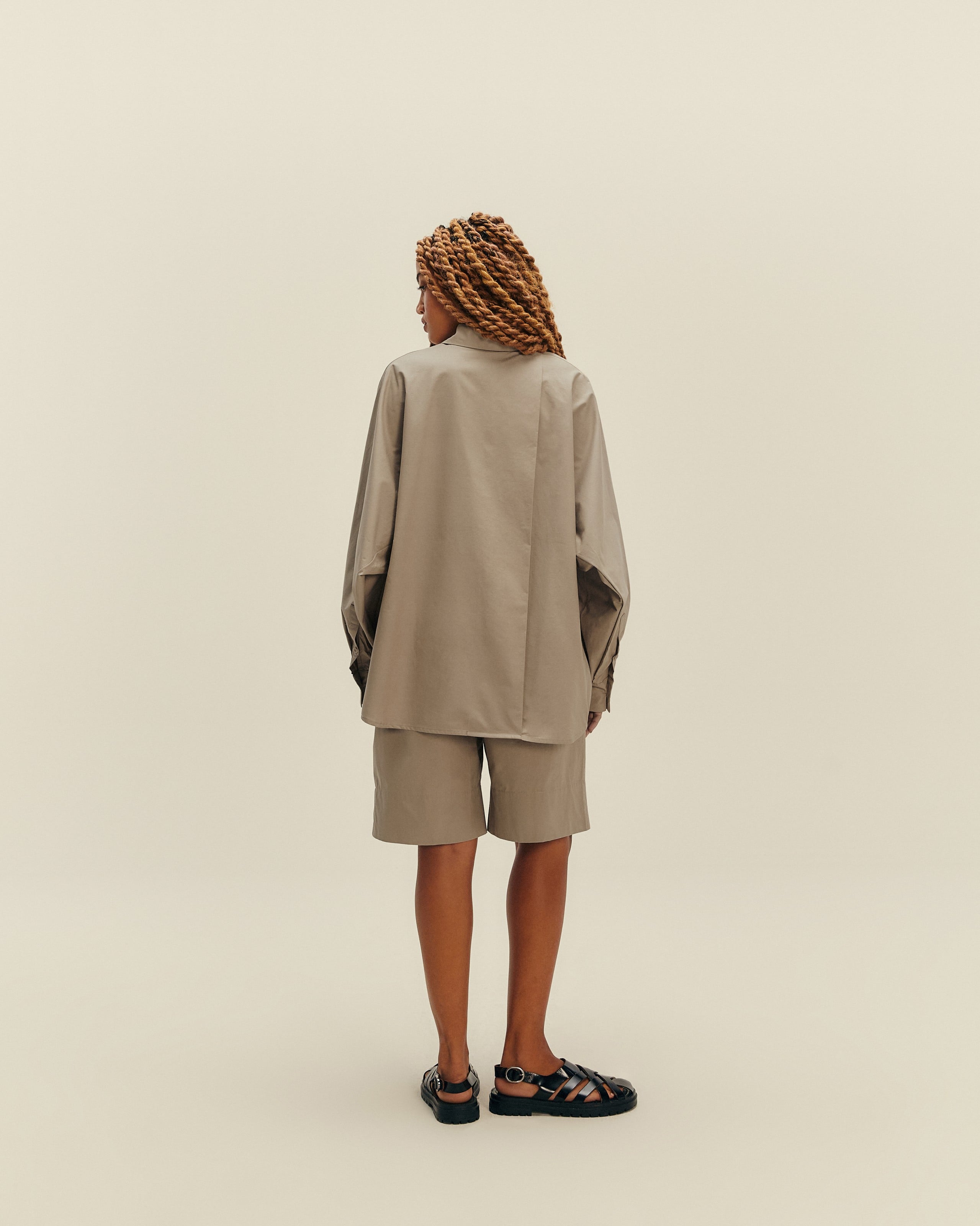 Camisa Oversized Cinza Argila