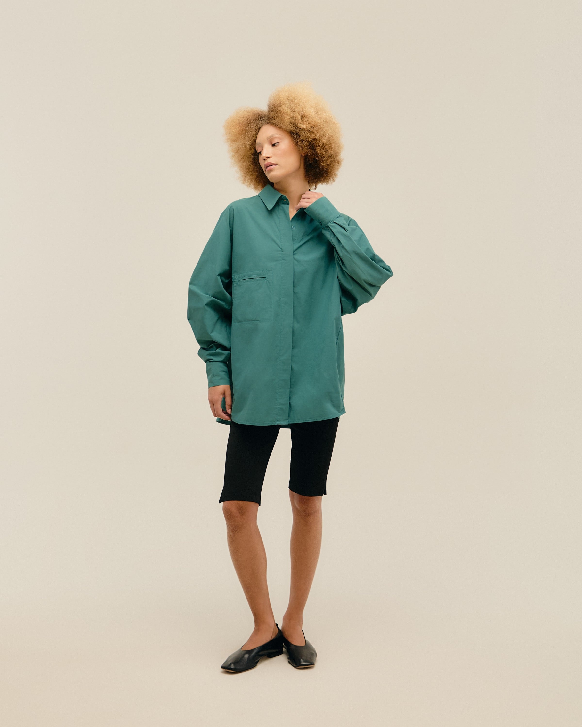 Camisa Recortes Verde Alga