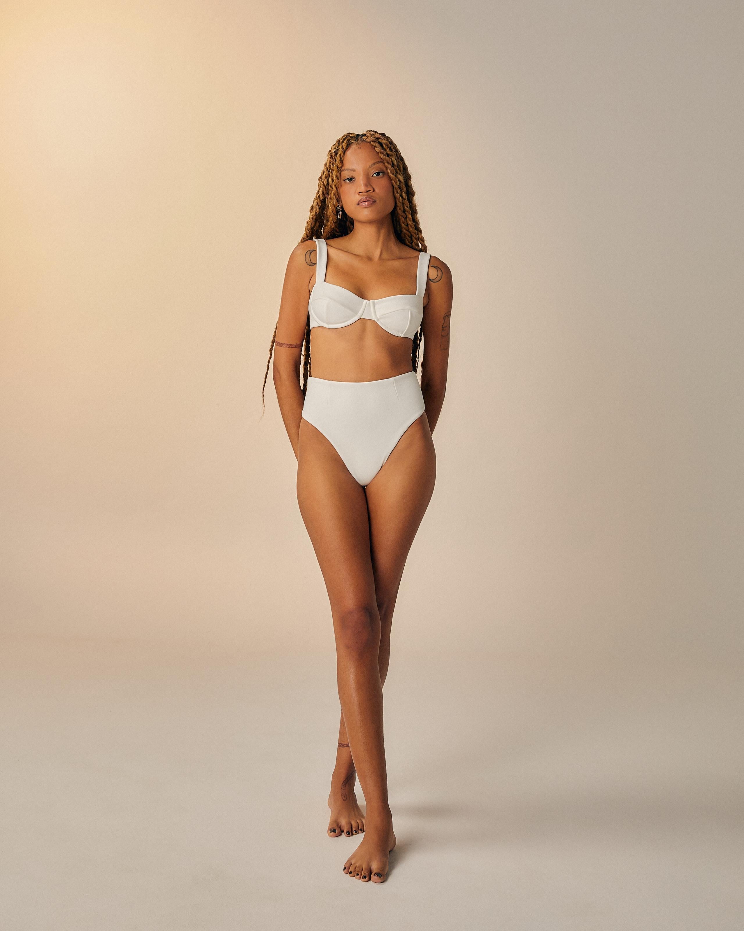 Hotpants Clássica Crepe Off-White