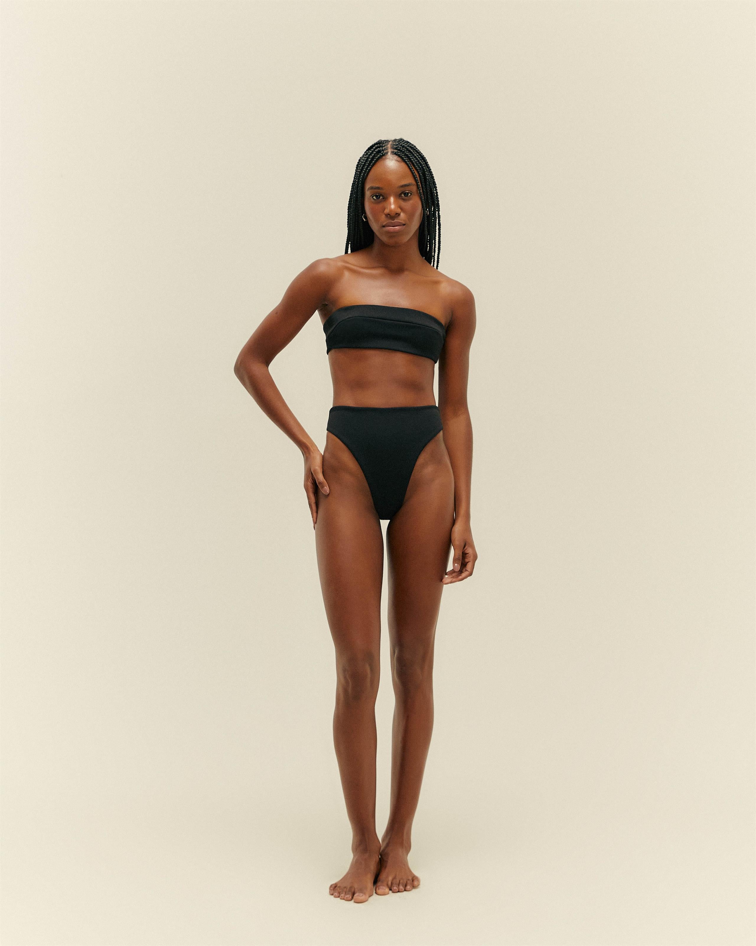 Hotpants Mah Crepe Preto