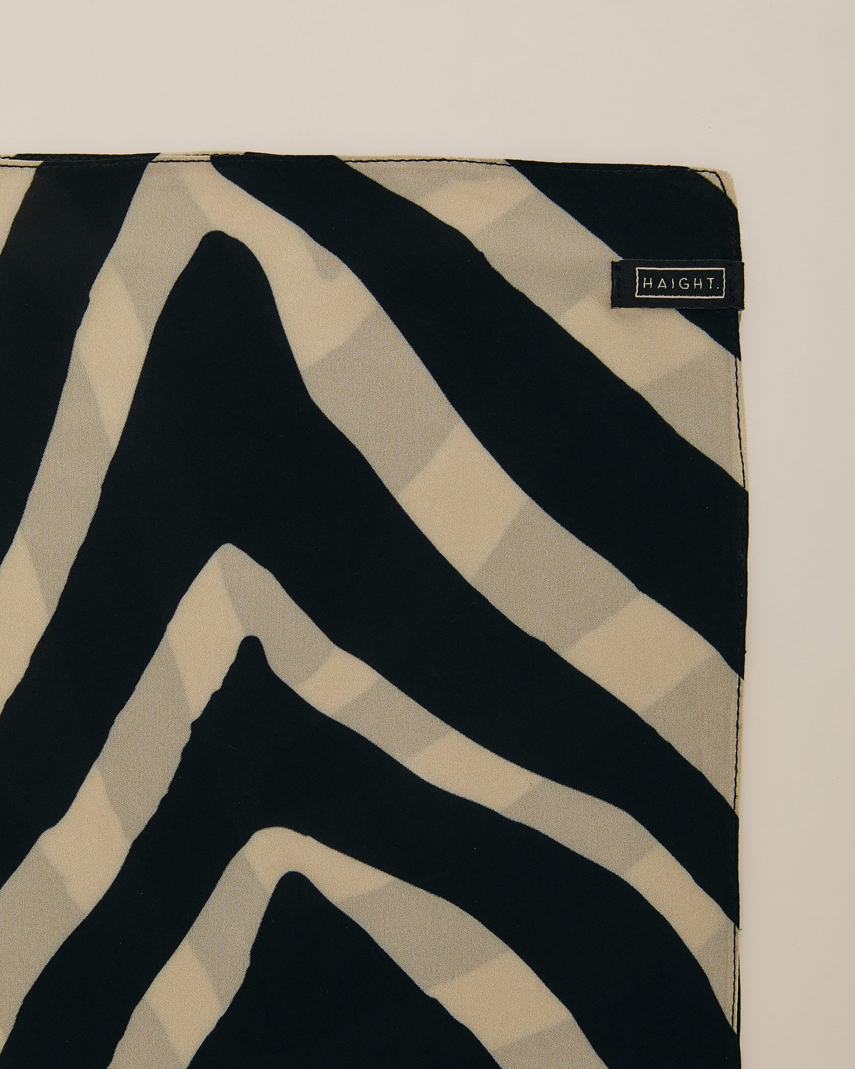 Lenço Estampado Estampa Zebra Diagonal
