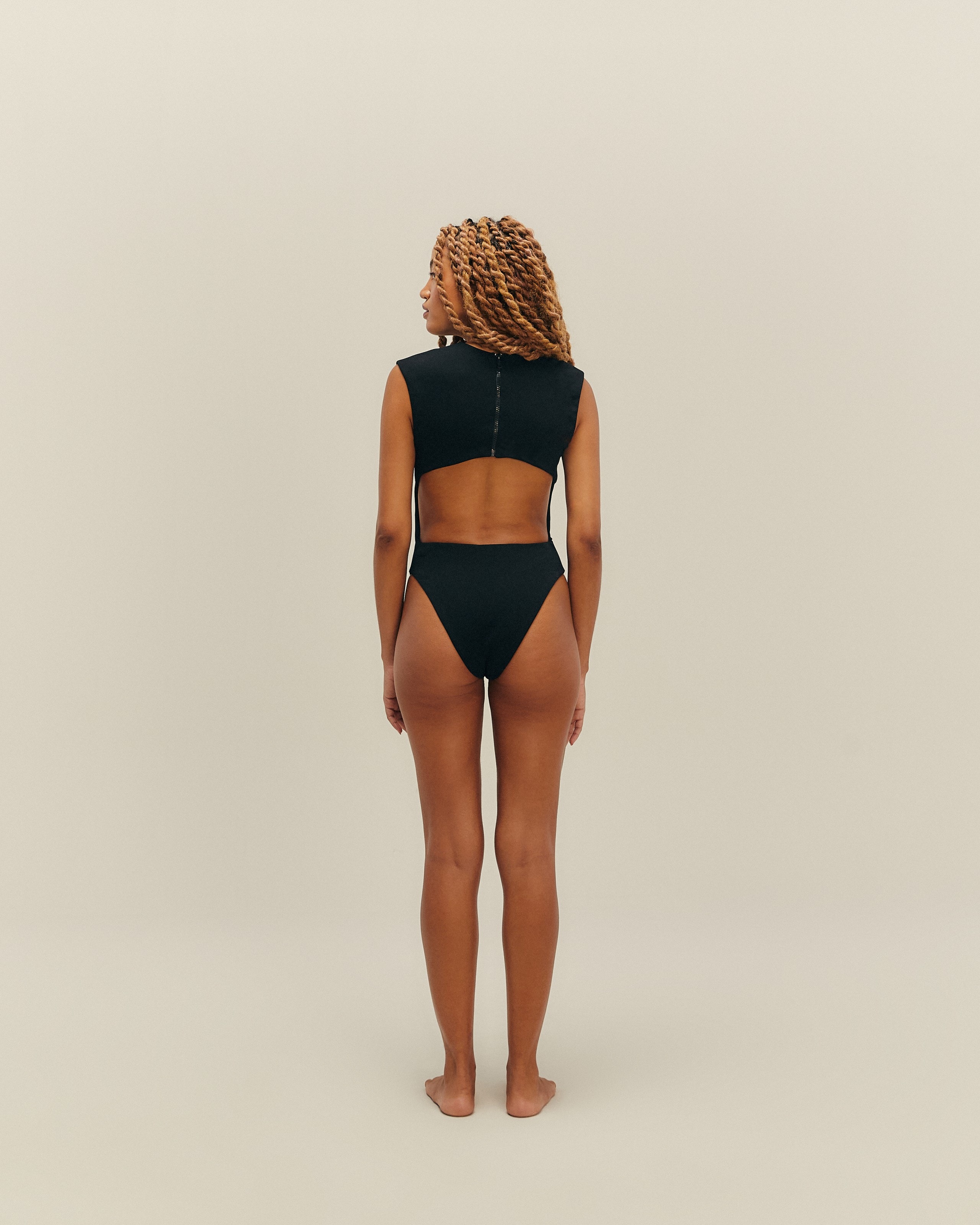 Maiô Curva Crepe Preto