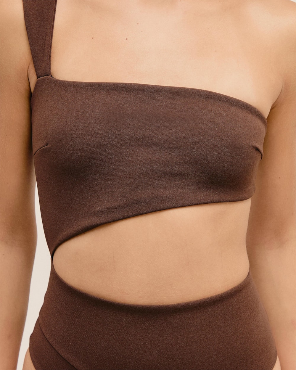 image_7abe1500-4aa6-46c3-bc84-83335b260813