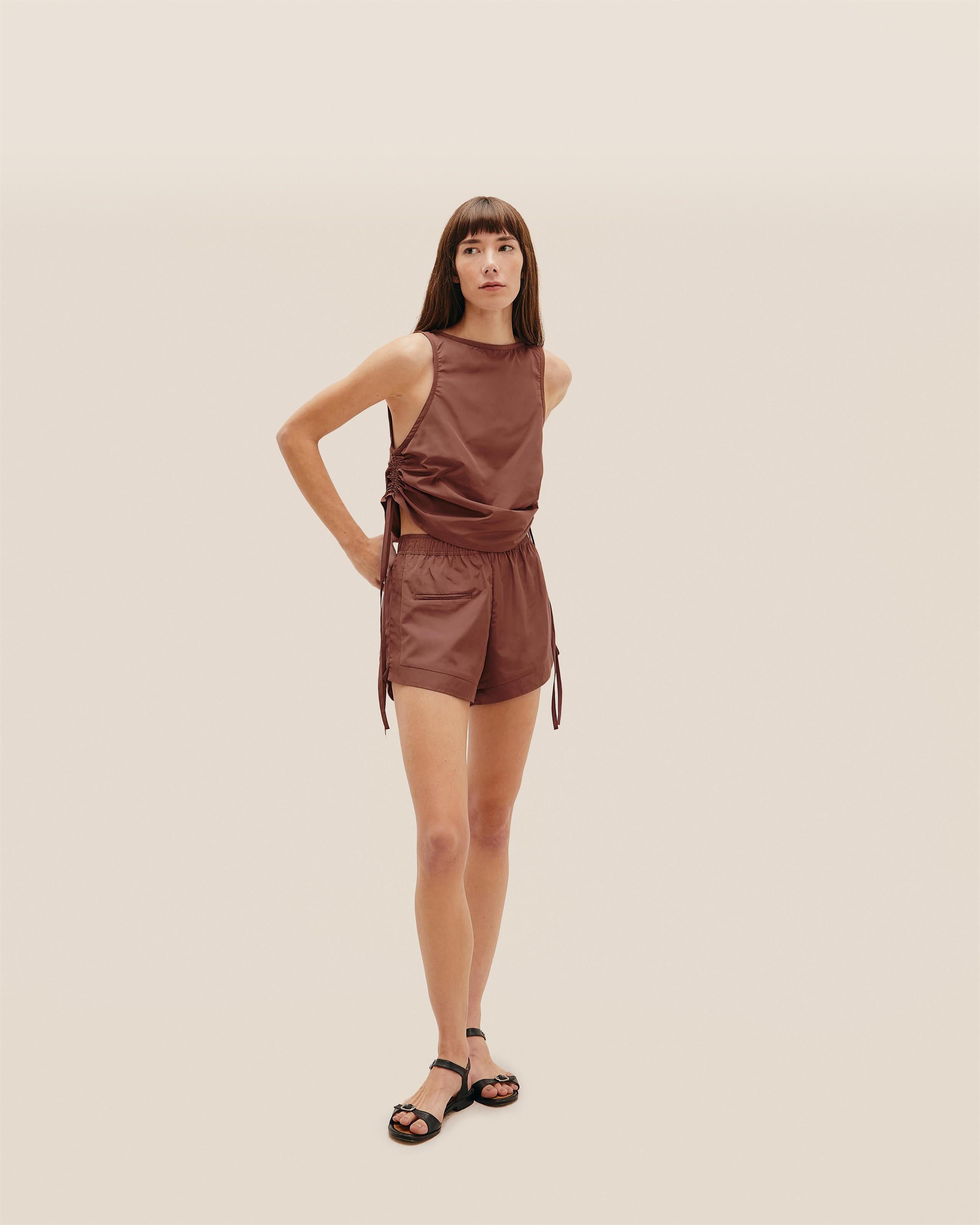 Short Isabel Marrom