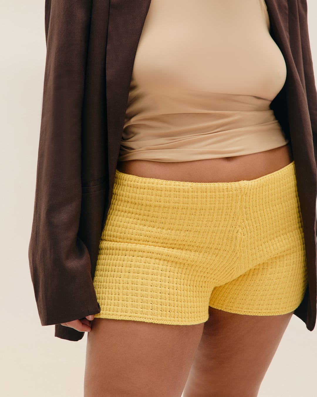 Short Lou Tricot Amarelo Feixe