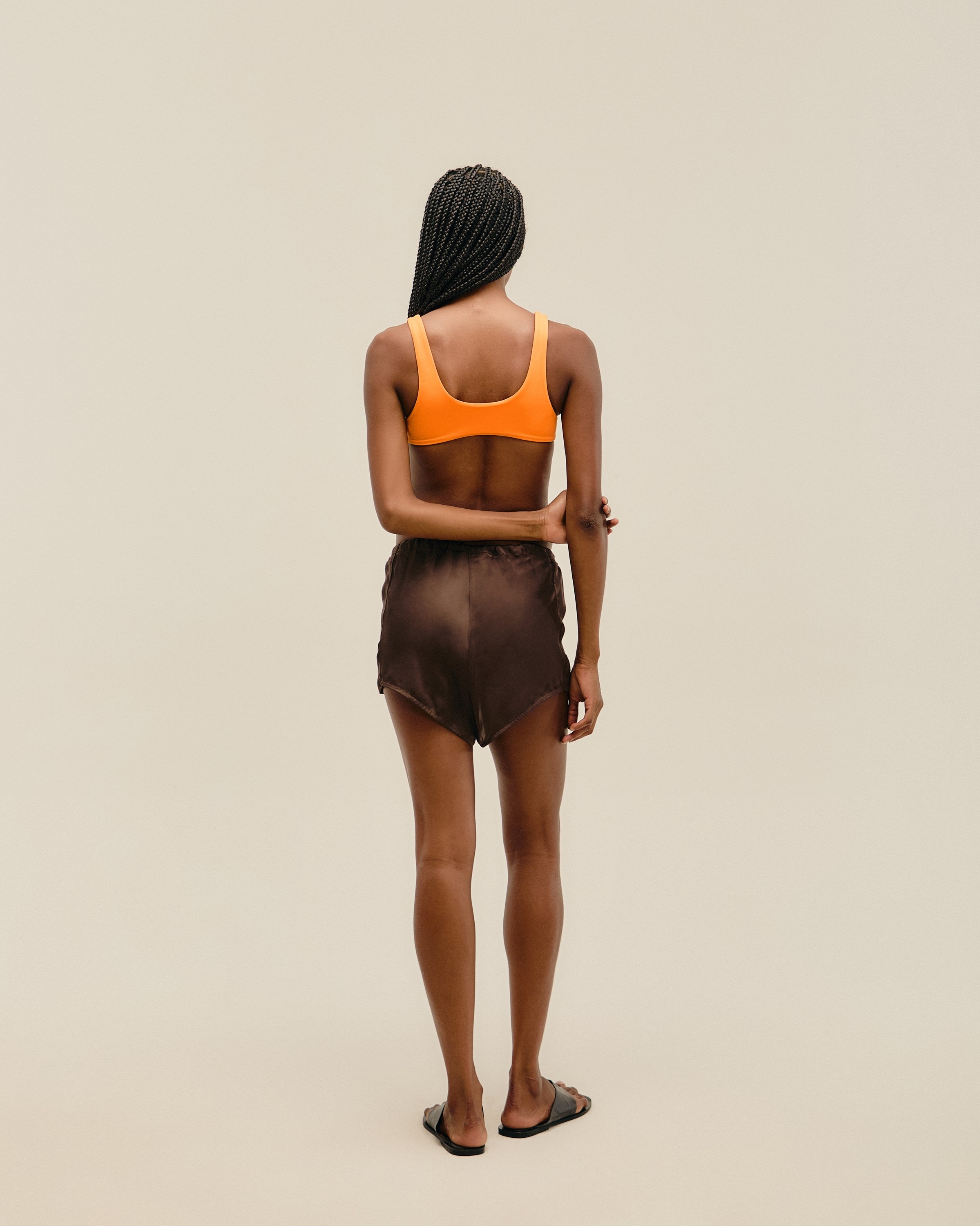 Short Mini Marrom Brauna