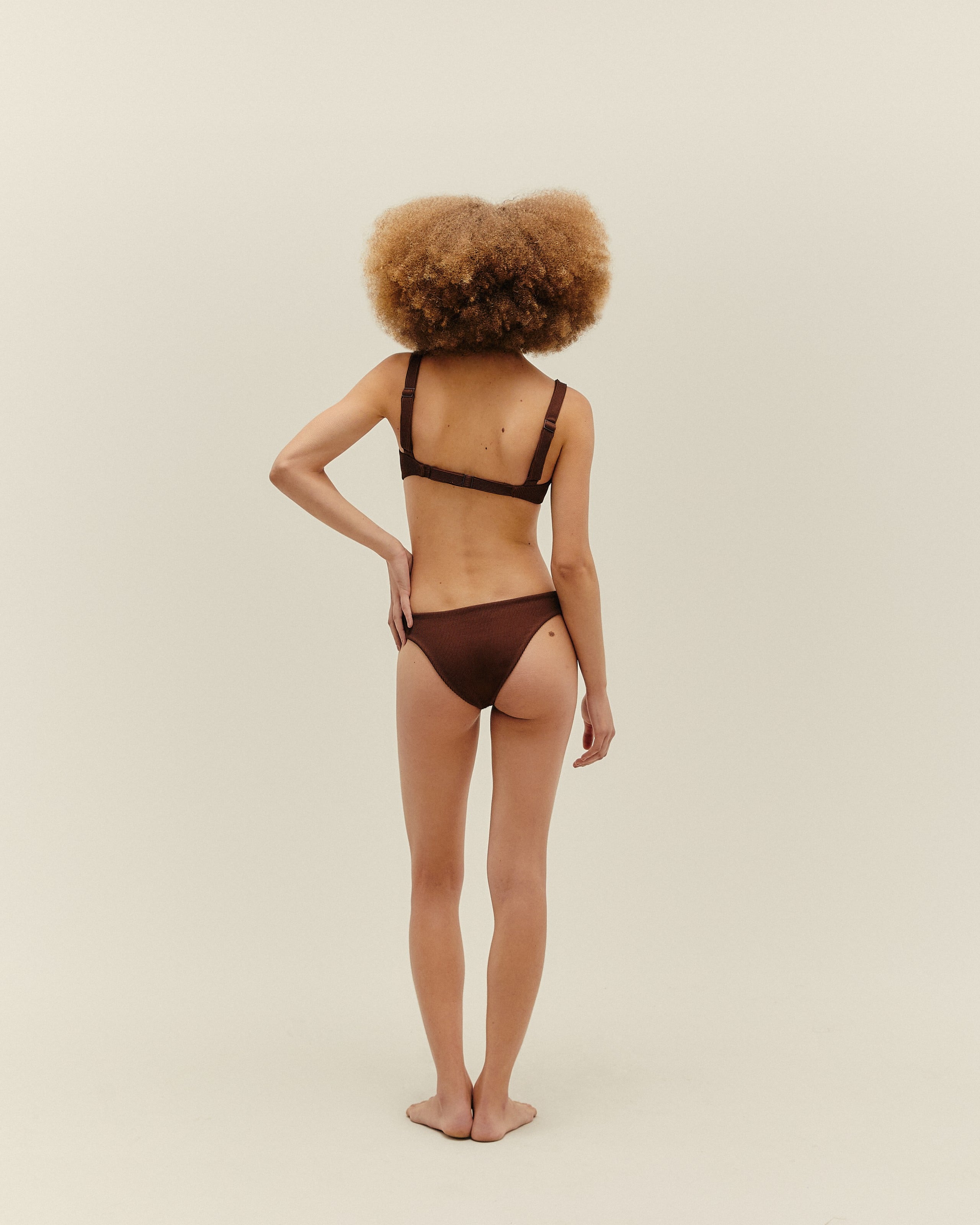 Top Gaia Nervura Regulável Marrom Brauna