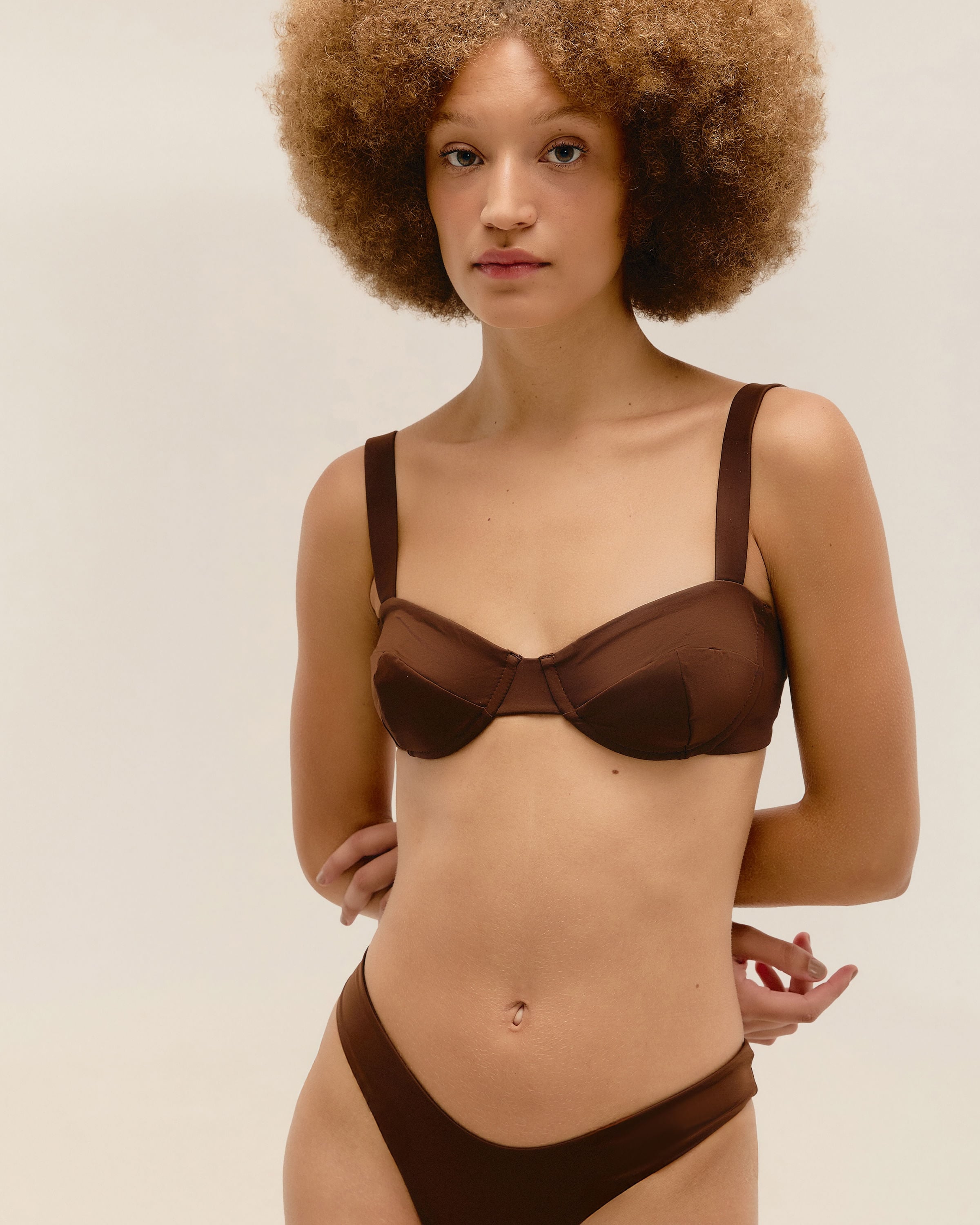 Top Gaia Regulável Marrom Brauna