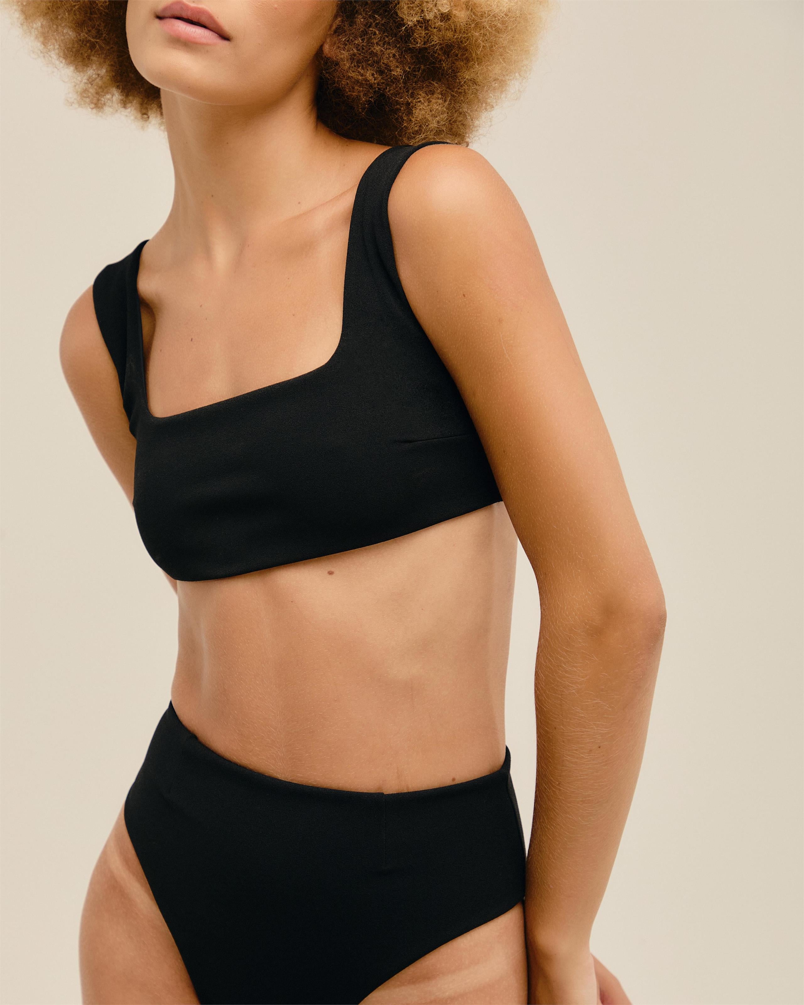 Top Manu Crepe Preto