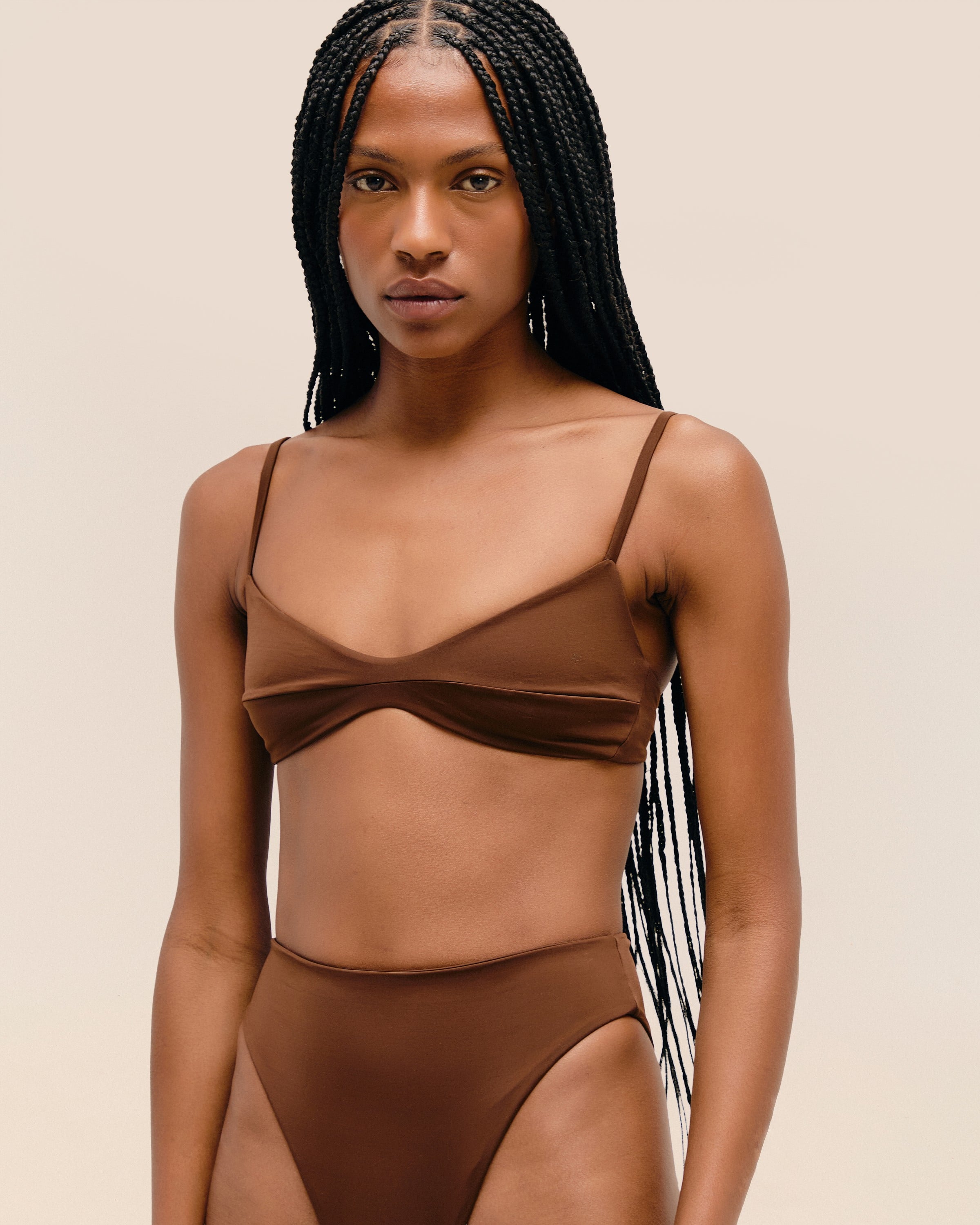 Top Mônica Regulável Marrom Brauna