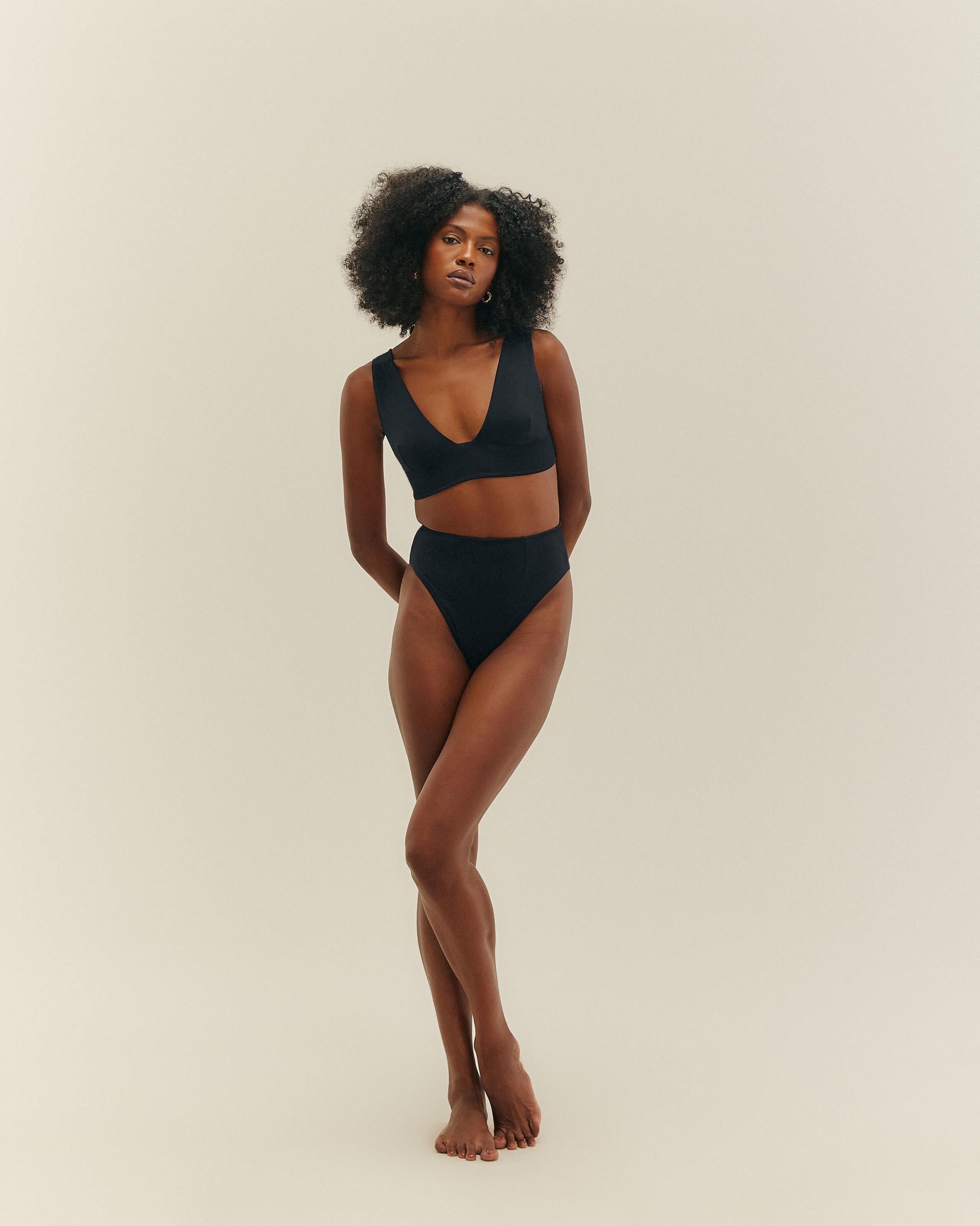 Top Multi Alças Preto