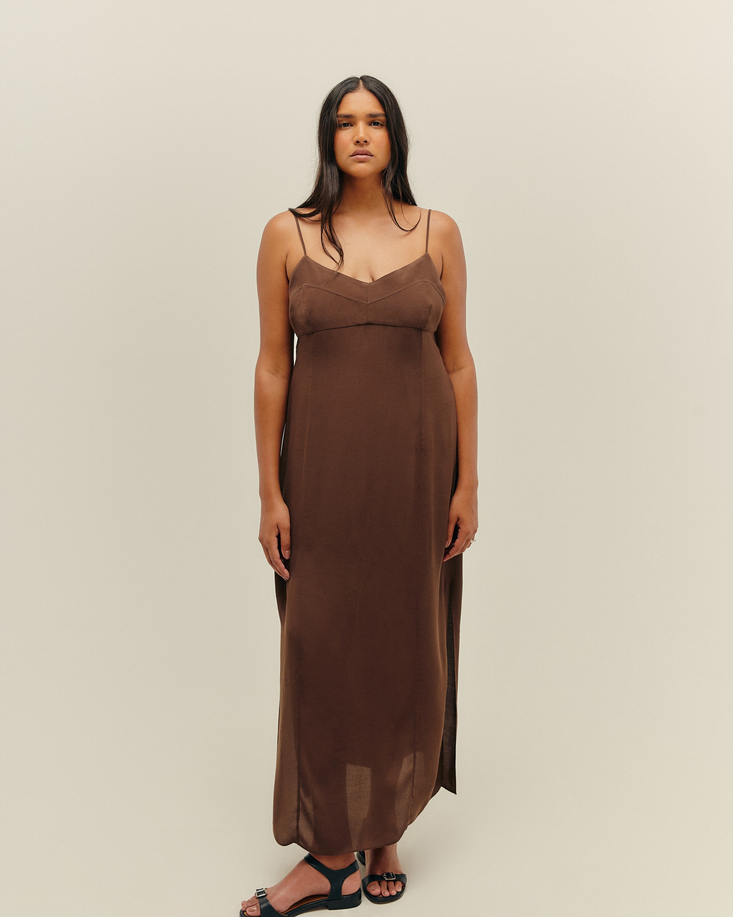 Vestido Beca Marrom Brauna