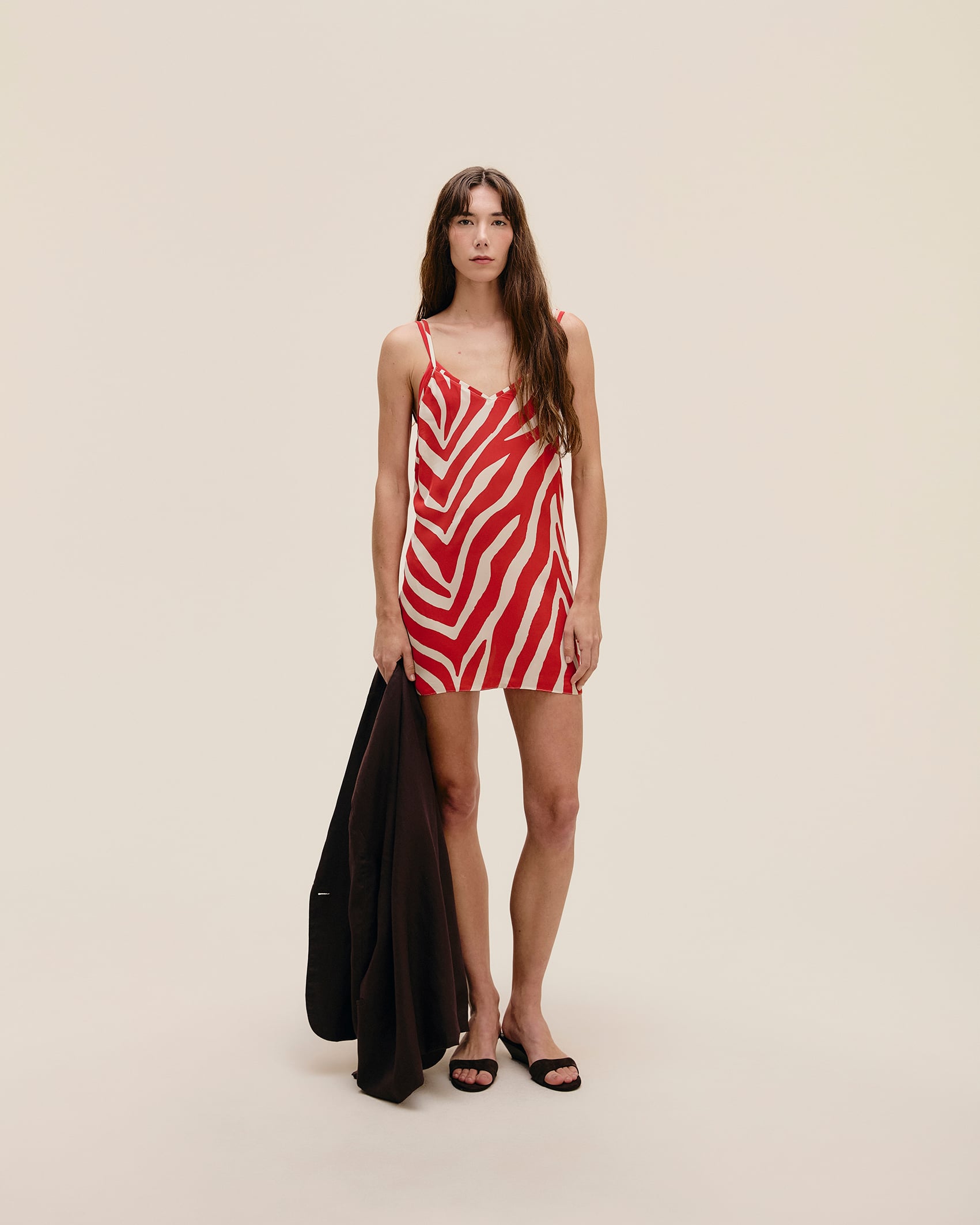 Vestido Camisola Mini Estampado Zebra Diagonal Vermelha