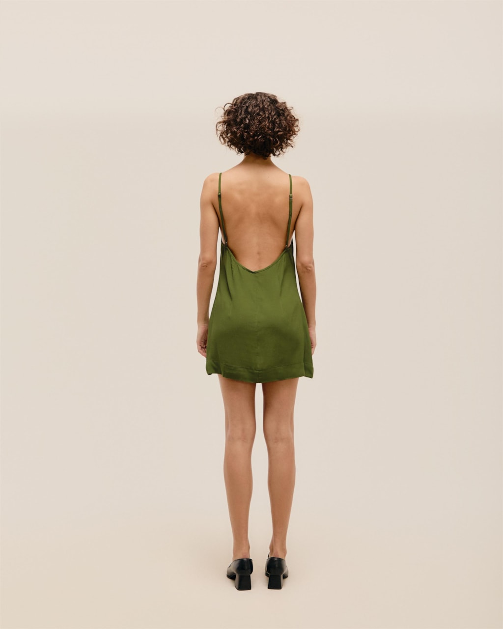 Vestido Clara Mini Verde Oliva