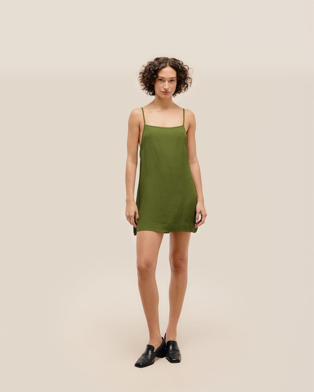 Vestido Clara Mini Verde Oliva