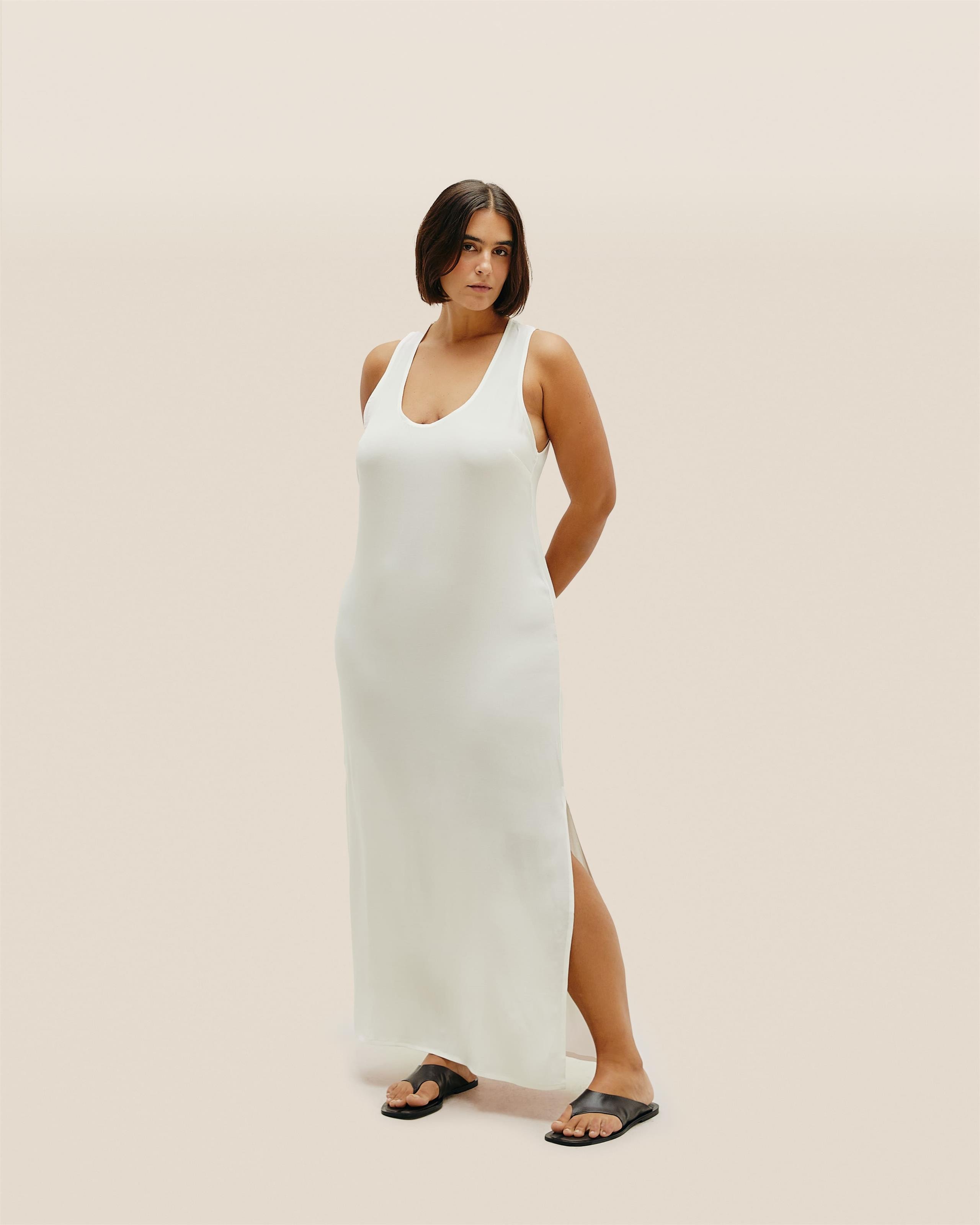 Vestido Decote U Longo Off-White