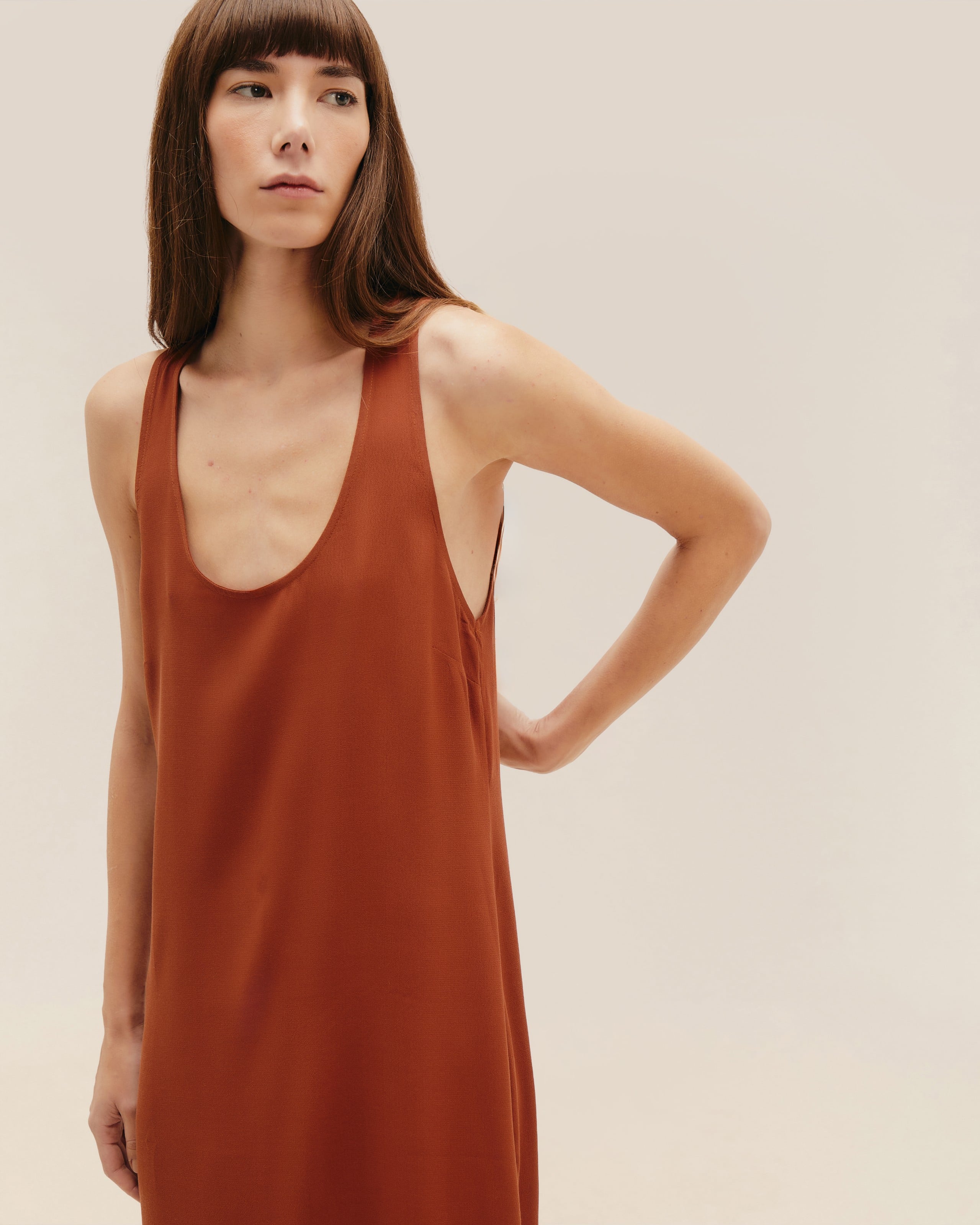 Vestido Decote U Longo Rosa