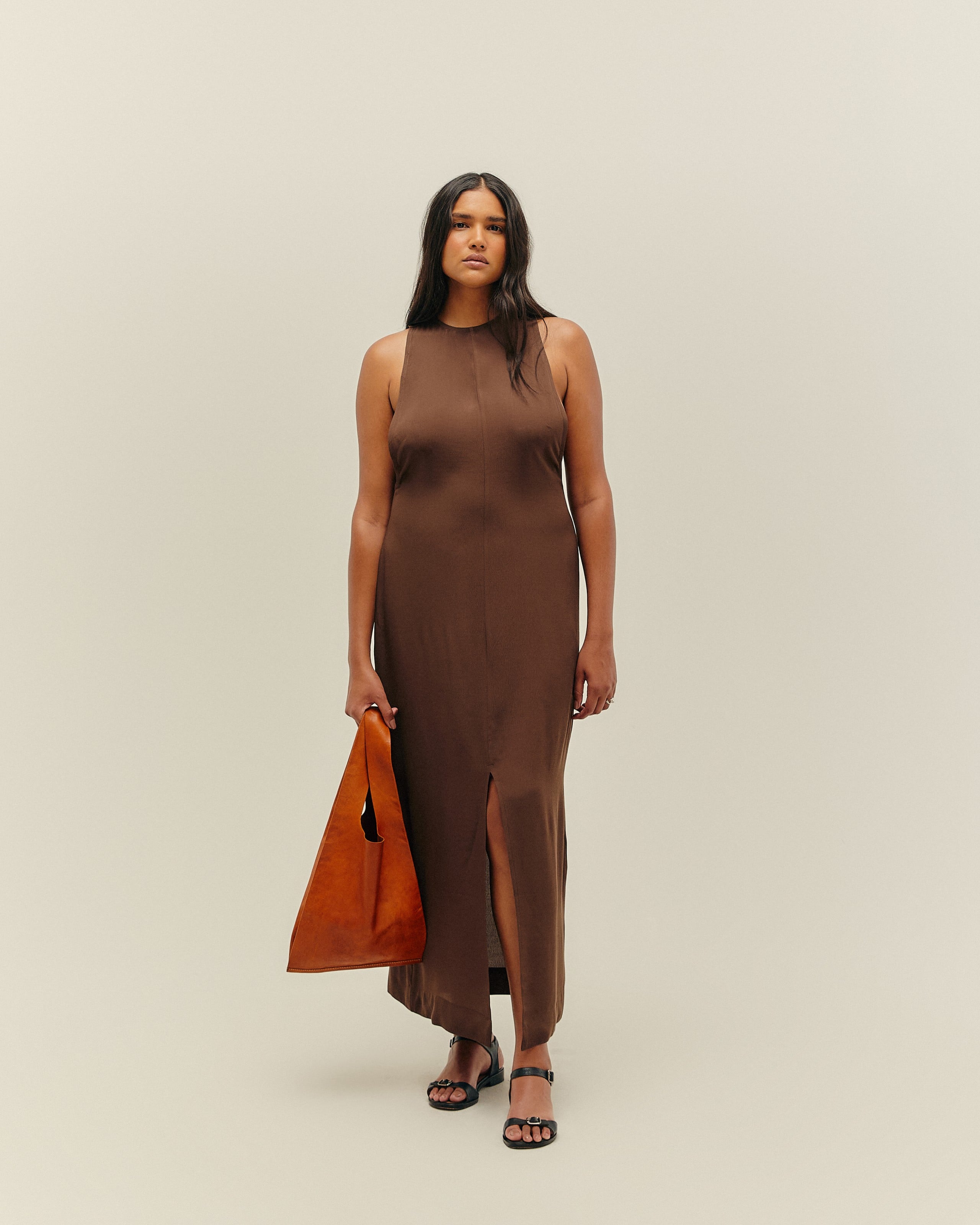 Vestido Fenda Frente Marrom Brauna