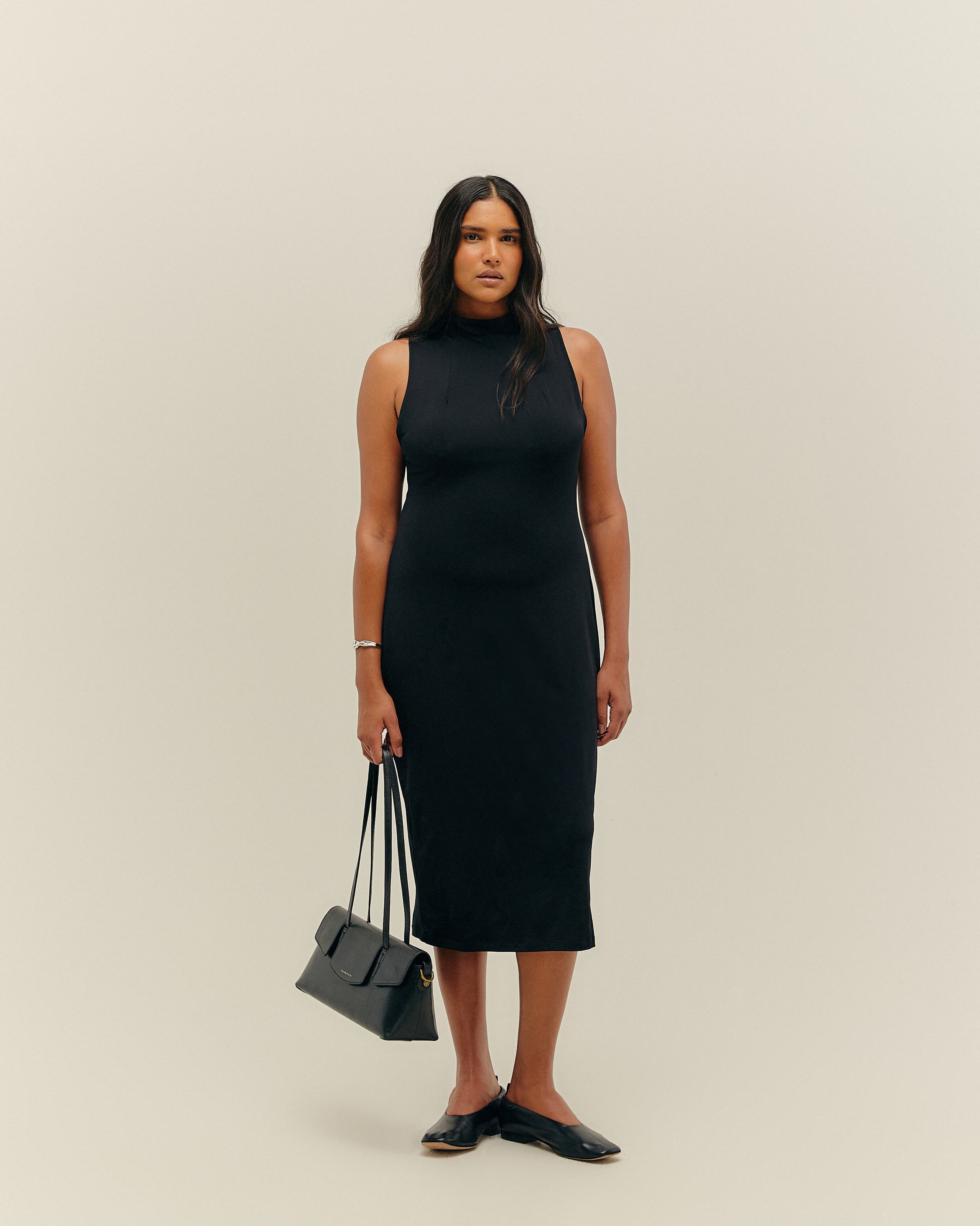 Vestido Gola Alta Preto