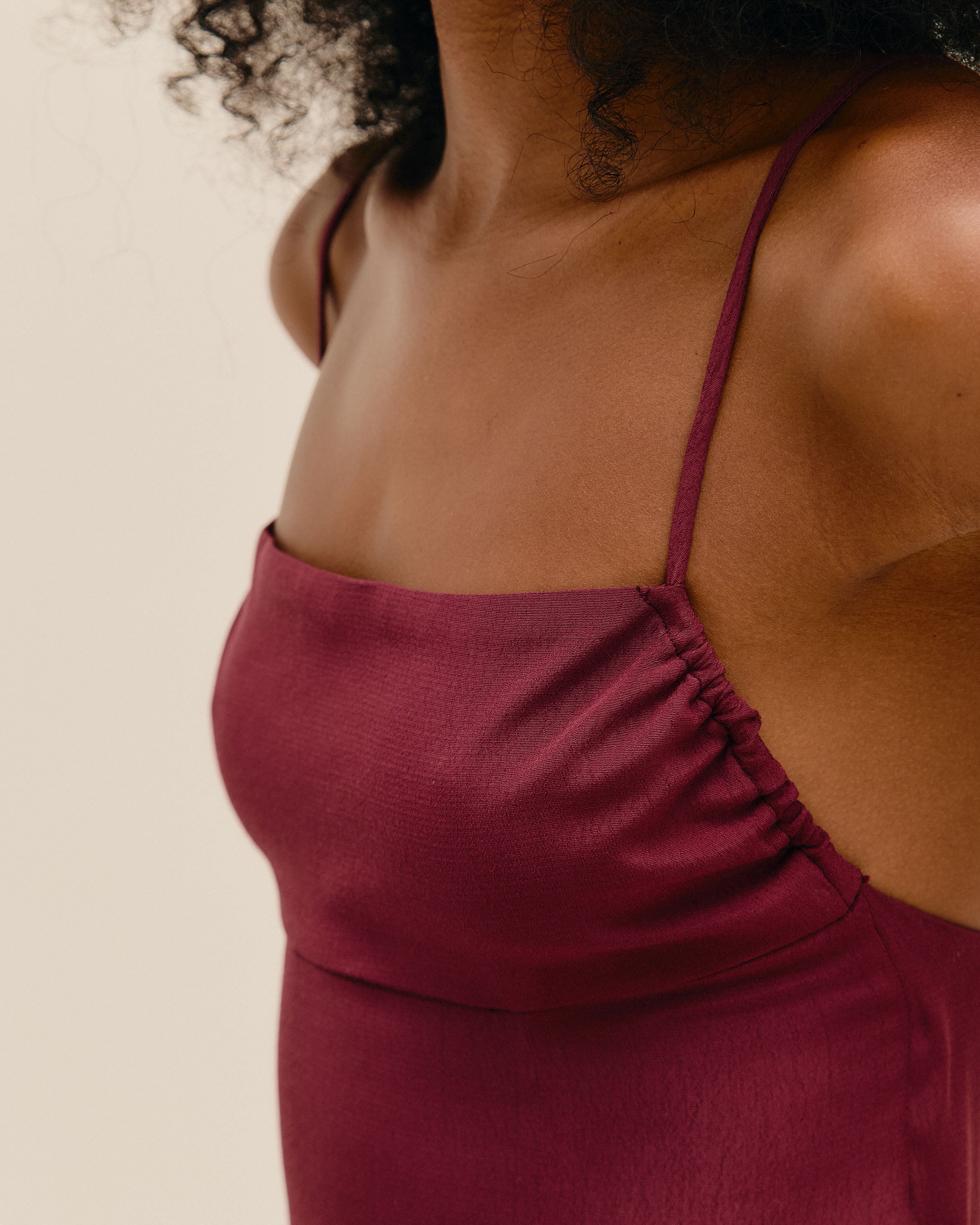 Vestido Livia Vinho Marsala
