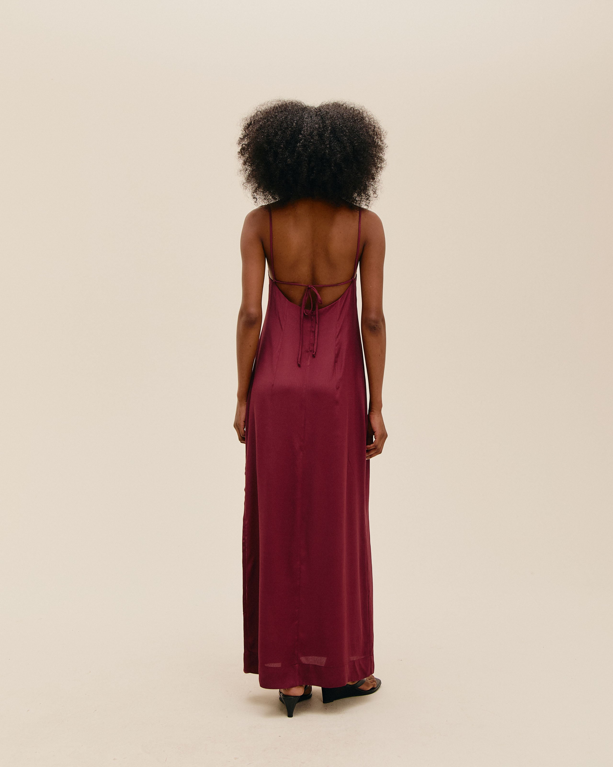 Vestido Livia Vinho Marsala
